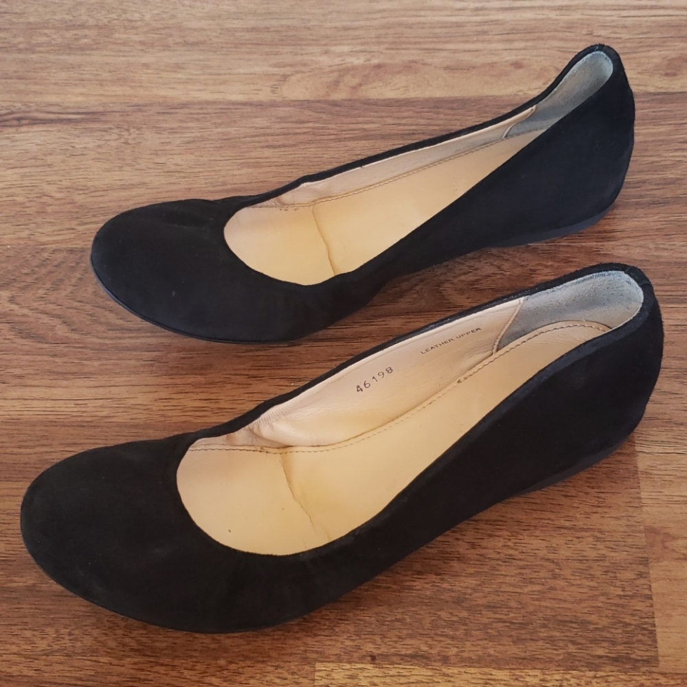 Black Suede Women's Ballet Flats - Classic Comfort